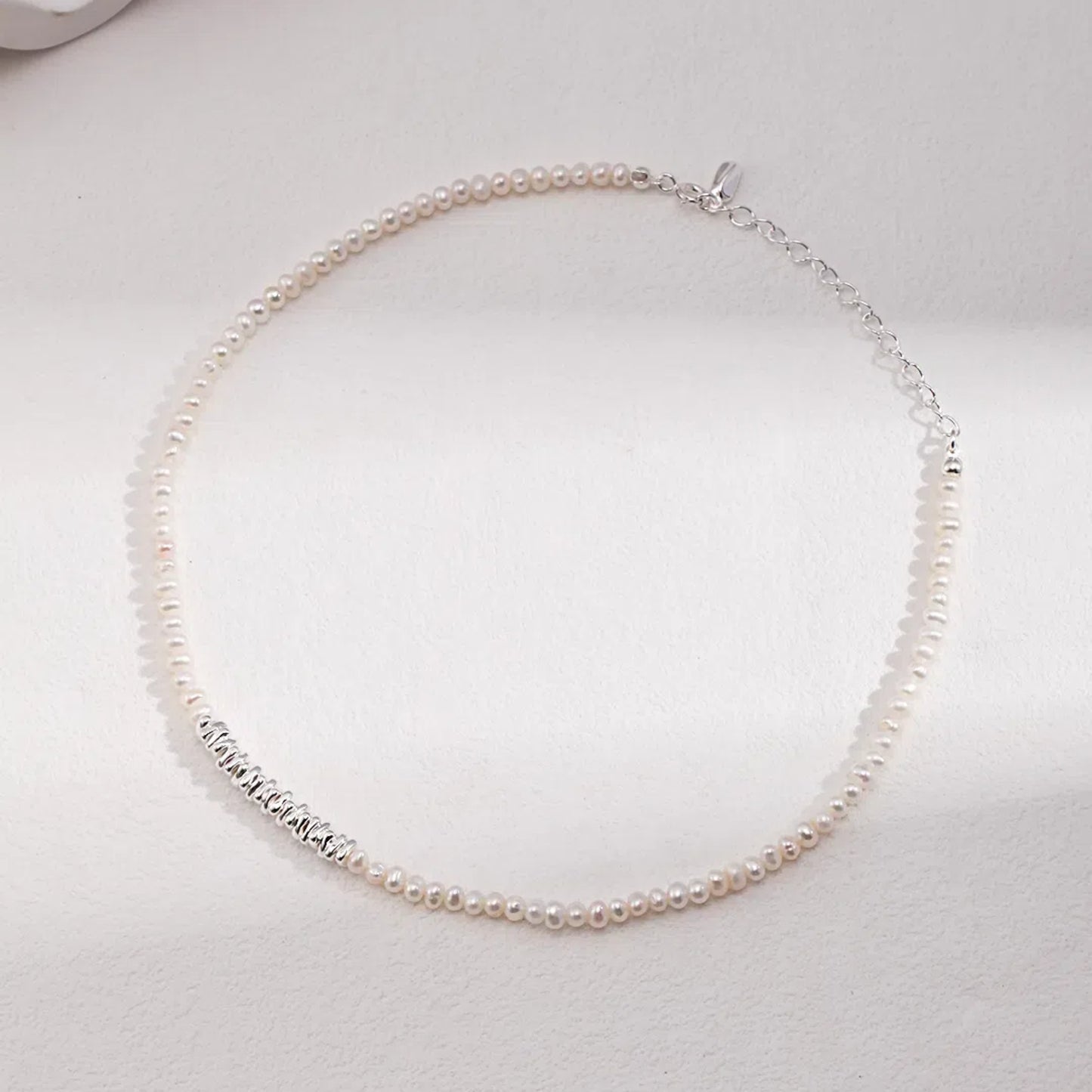 Silver pearl necklace